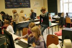 Homepage-Girls_only-Computer-bearb.-IMG_6289.jpg